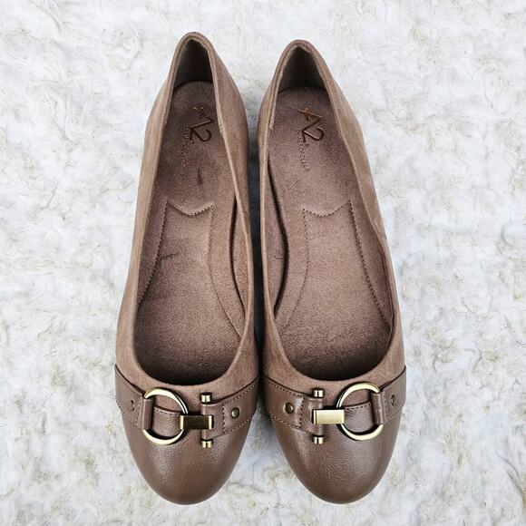 Tan Cap Toe Flats A2 Aerosoles Ultrabrite Size 9.5 Horsebit Buckle Loafers EUC - Picture 10 of 13